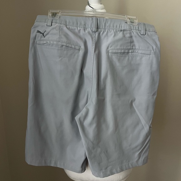 Puma Men's light grey golf shorts- 32 - Picture 2 of 3
